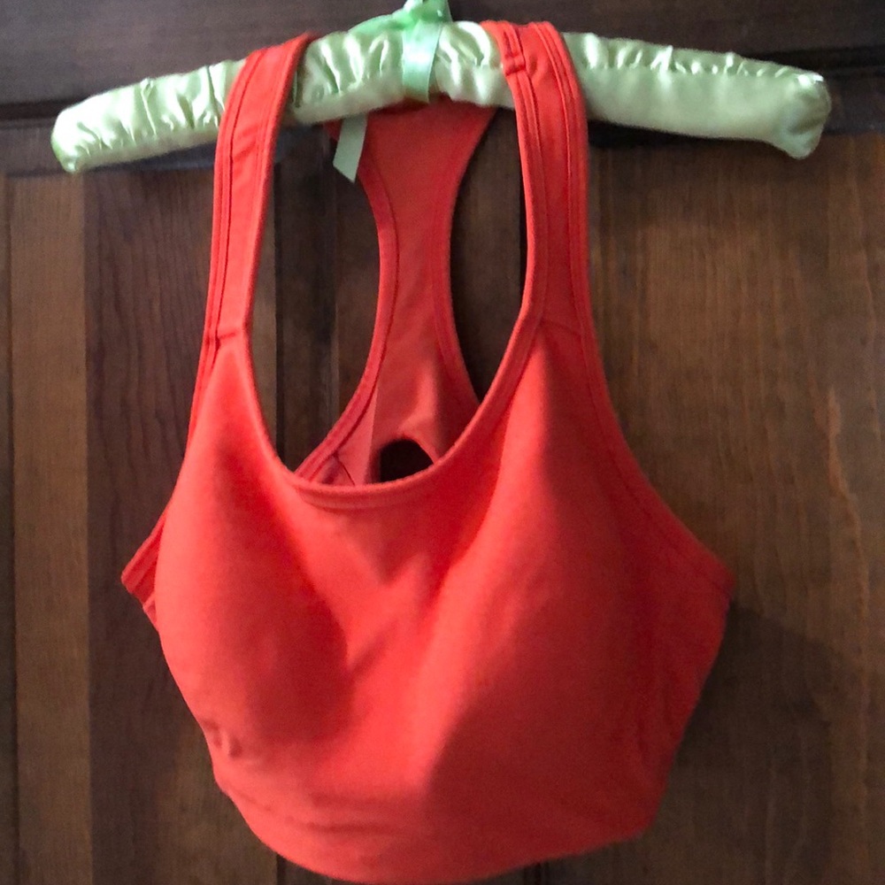 Avia sports bra. LG  12–14